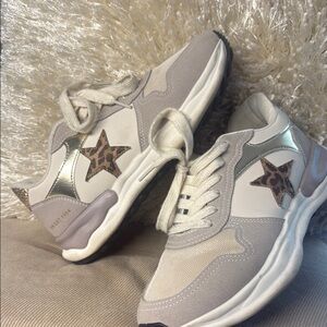 Vintage Havana Cream and Silver Sneakers with Retro Design